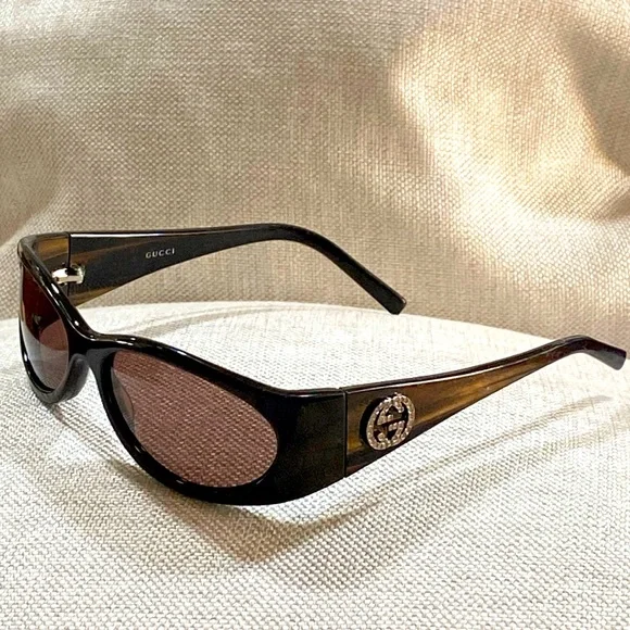 GUCCI brown sunglasses ? GG logo on temples in crystal made in Italy GUCCI 3864 Red Green Stripe Brown Havana Classic Star Logo  main image 2